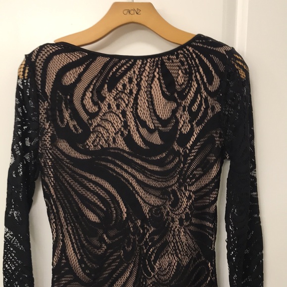 Lace overlay cocktail dress - Picture 3 of 4